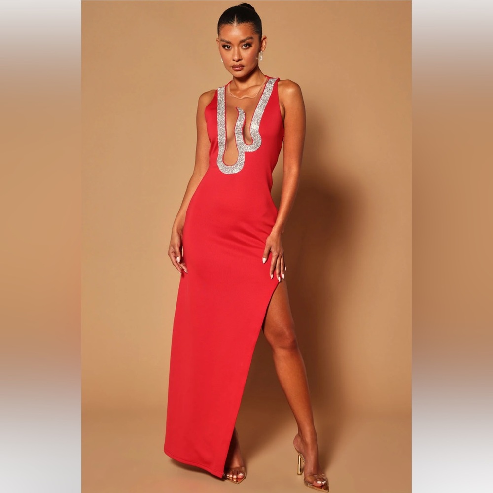 Fashion Nova Luxe Size Small Deliliah Red Sleeveless Cut Out Midi Dress